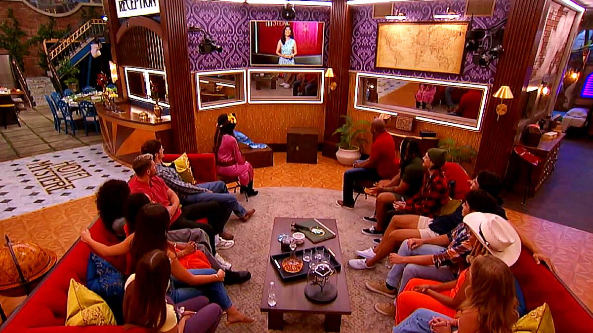 Big Brother 27 Shocks Fans With Mystery Houseguest (But It’s Not What ...
