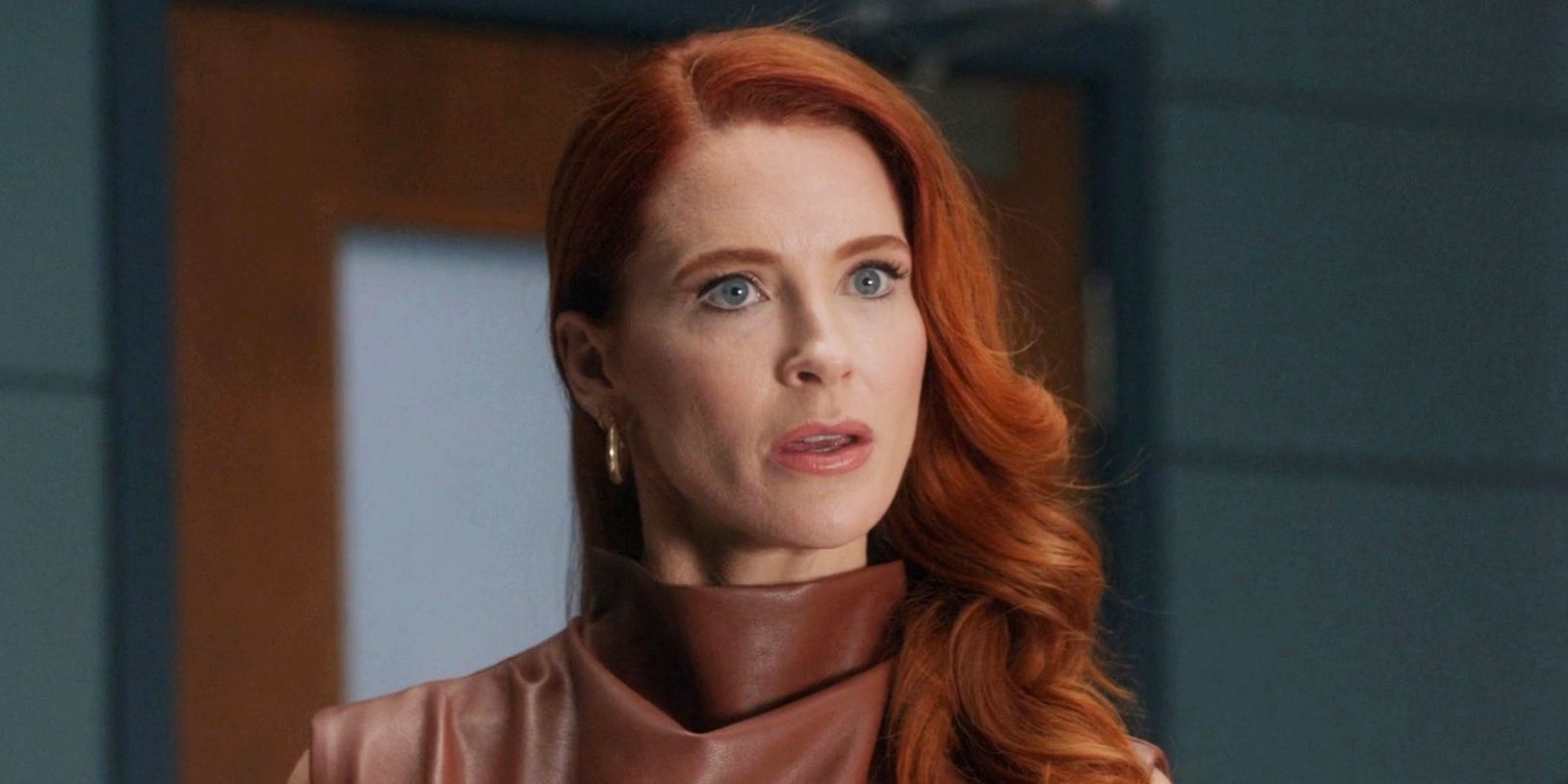 Bridget Regan como Monica Stevens em The Rookie.