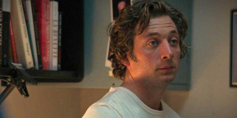 Carmy in the back office in The Bear