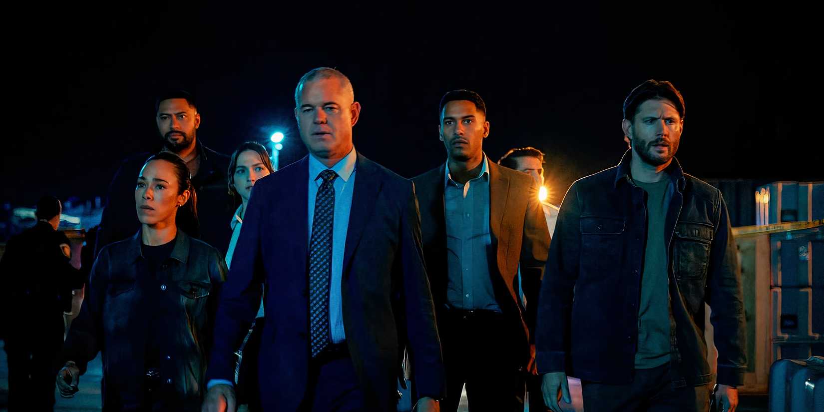 Countdown cast walking together