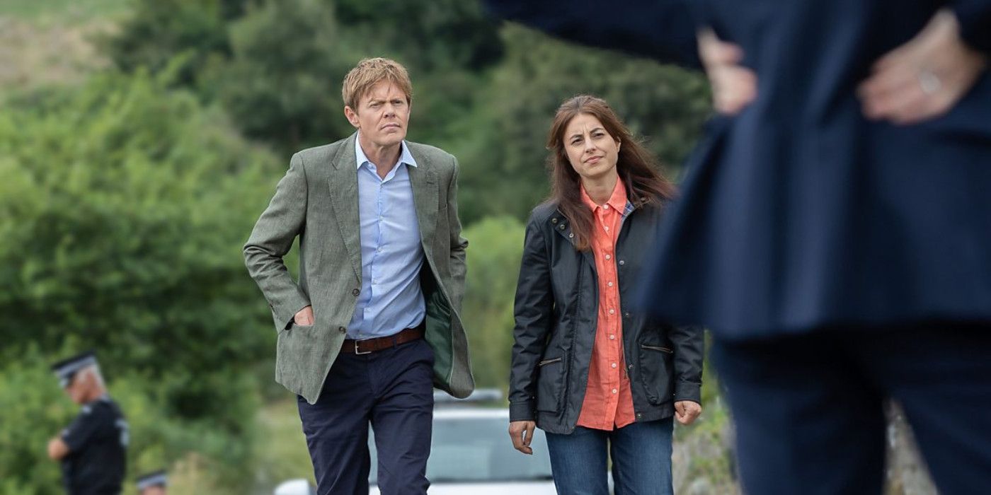 BritBox's Death In Paradise Spinoff Confirmed For Season 4 As Filming  Begins In The UK