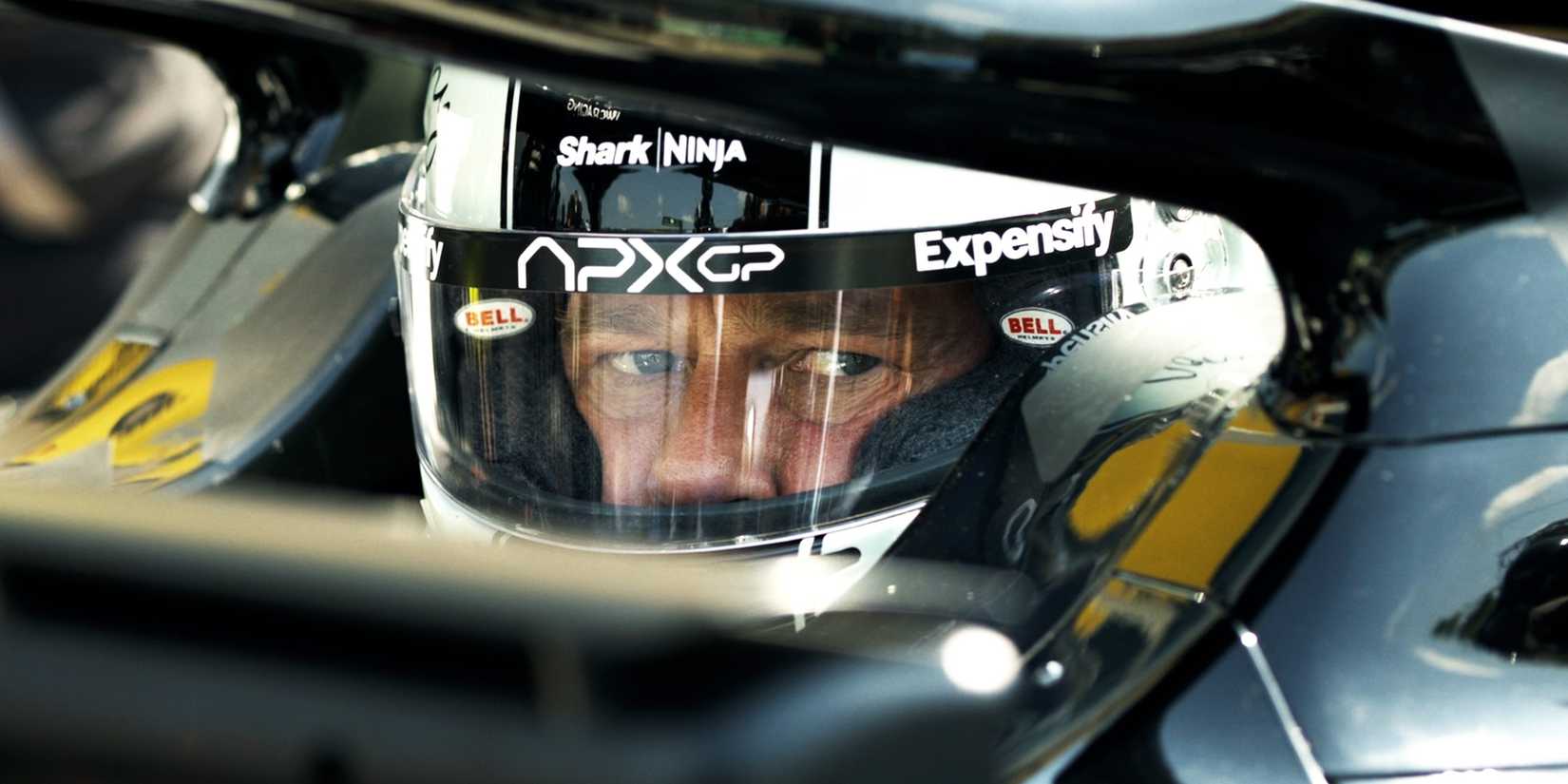 Brad Pitt em F1: The Movie