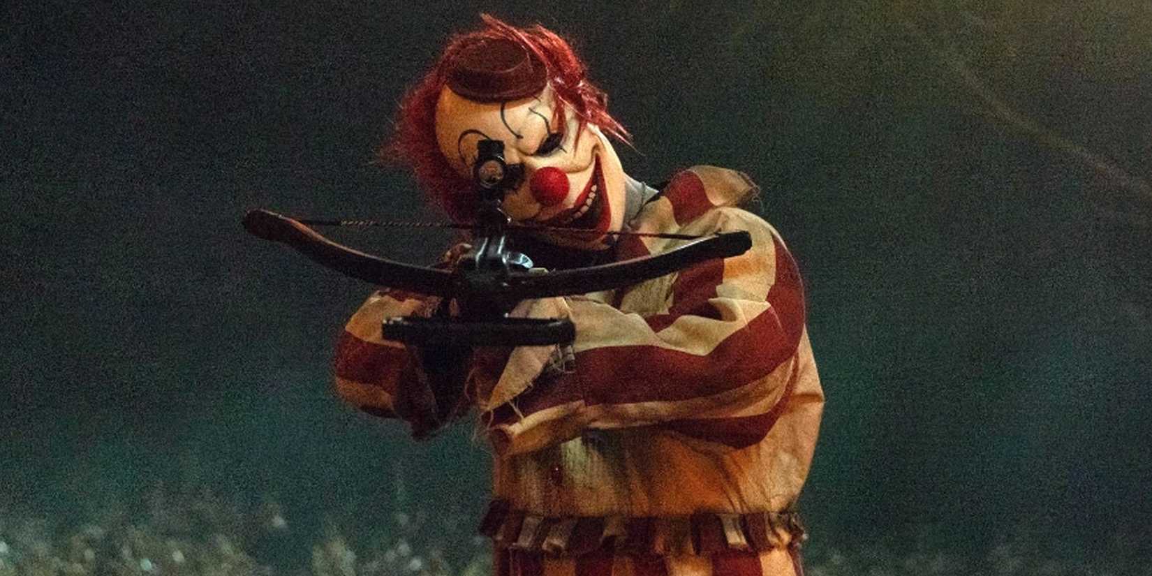 Frendo the clown in clown in a cornfield