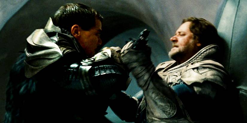 General Zod fights Jor-El in Man of Steel