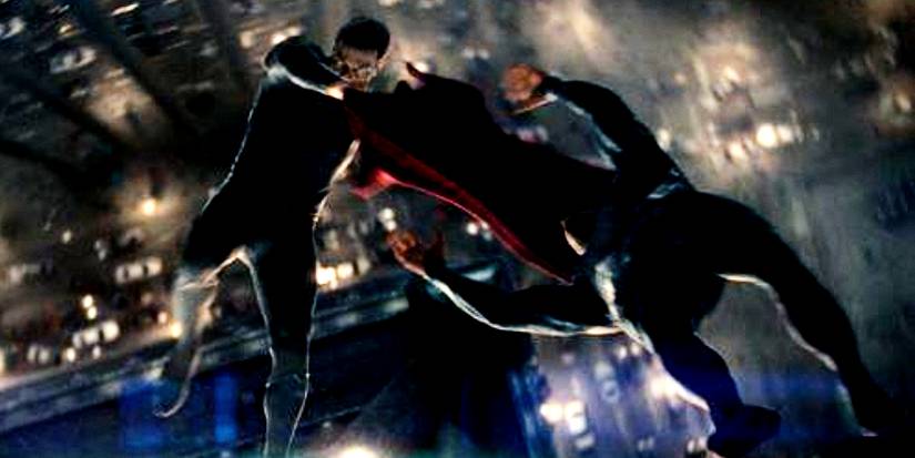 General Zod pulls Superman by the cape in Man of Steel