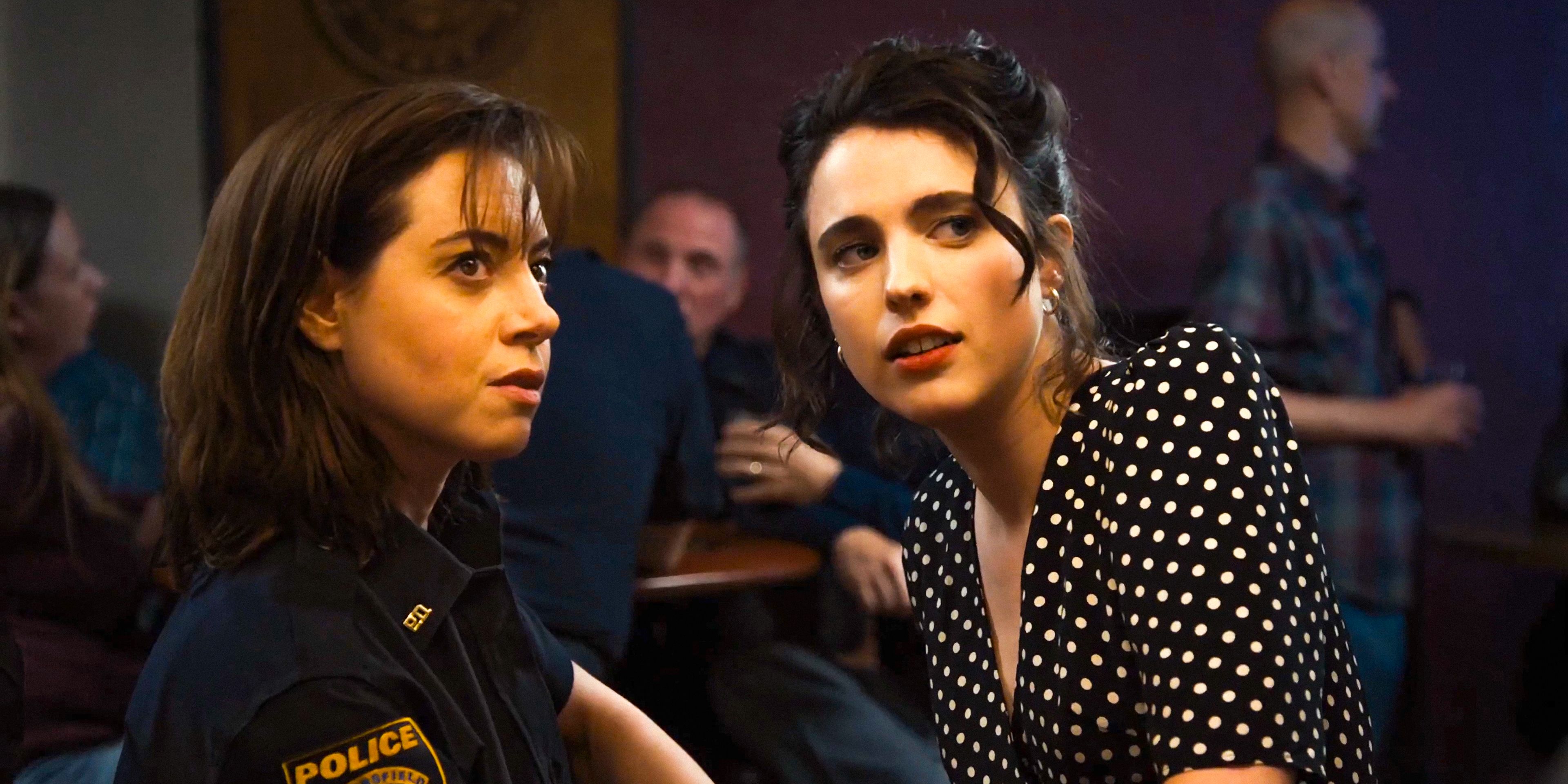 Cena do filme Honey Don't! com Aubrey Plaza e Margaret Qualley.