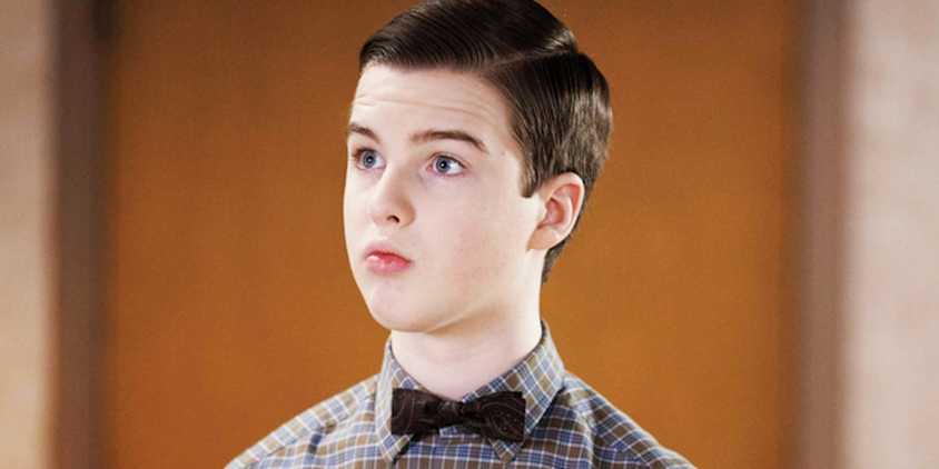 Iain Armitage's Sheldon looks shocked in Young Sheldon