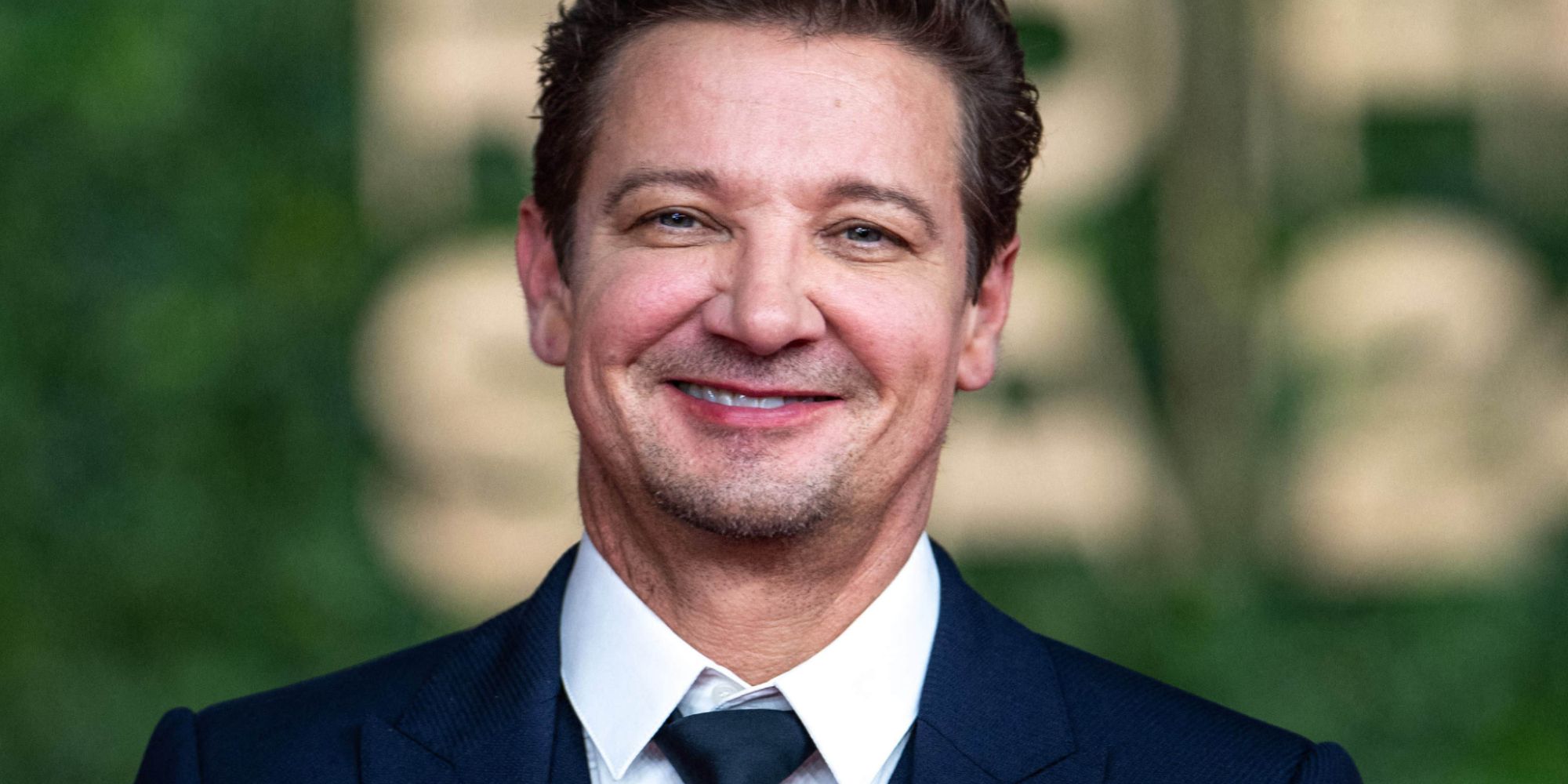 The Bourne Legacy: Jeremy Renner's Action Thriller Surges on Streaming