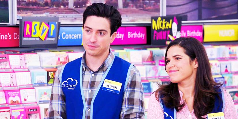 Jonah and Amy in Superstore season 4, 'Lovebirds', talking to someone