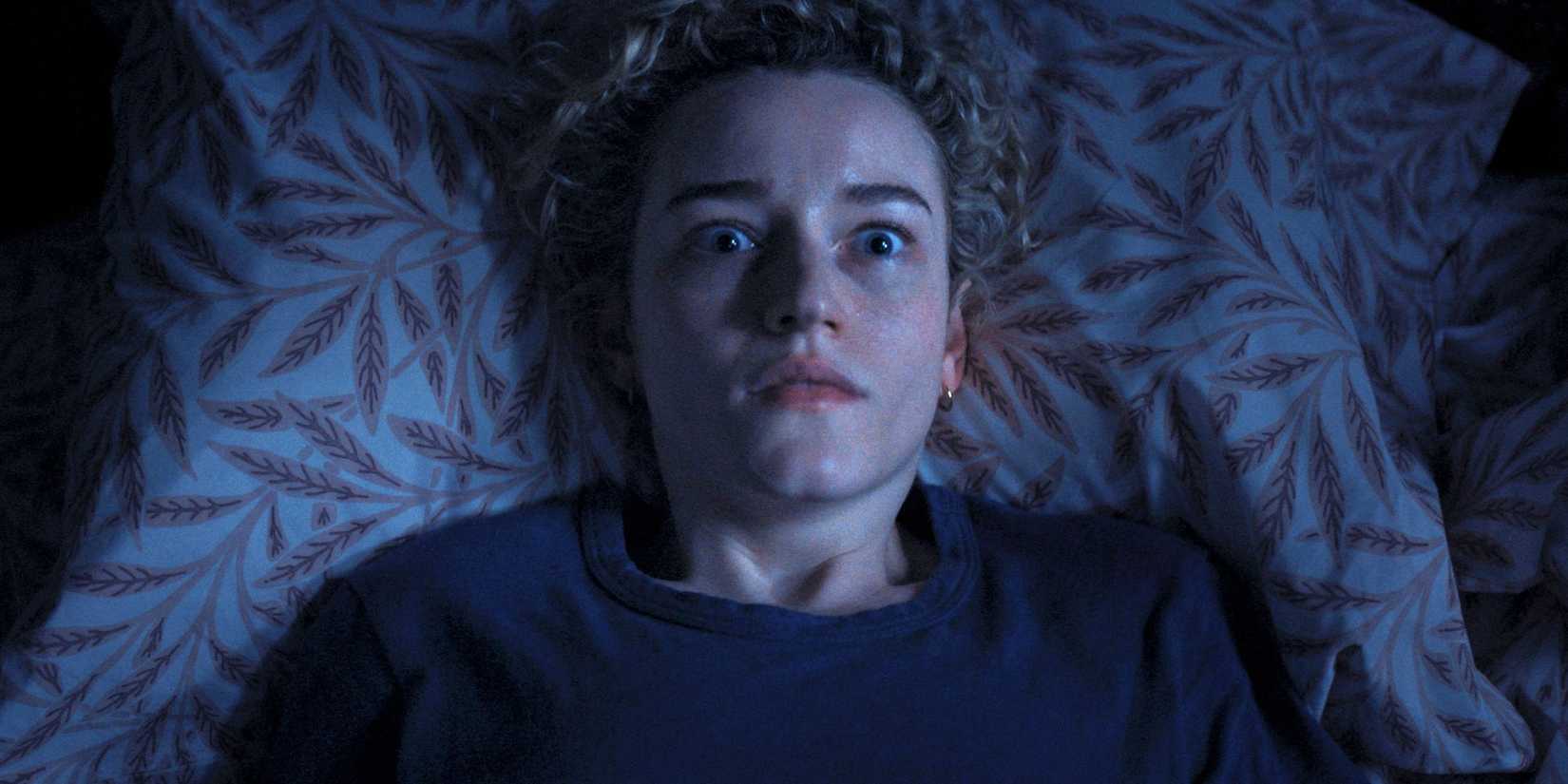 Джулия Гарнер в *Weapons*