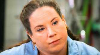 my big fat fabulous life star whitney way thore looking sad in a close up