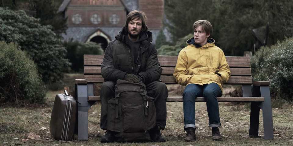 Netflix Dark The Stranger and young Jonas