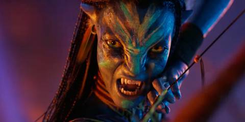 Neytiri in Avatar 3 bearing her teeth 