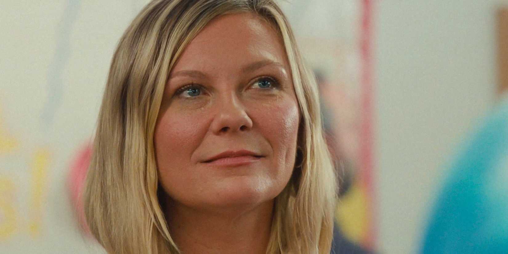 Leigh Wainscott (Kirsten Dunst) with a proud look in Roofman