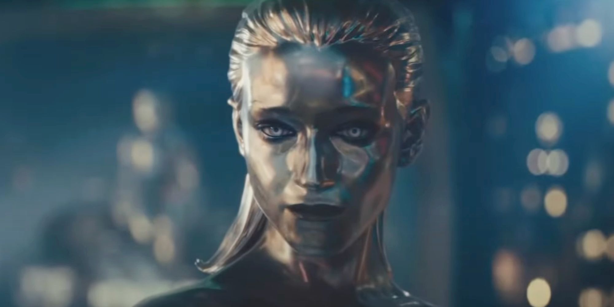 Крупный план Юлии Гарнер в роли Серебряного Стража в Fantastic Four First Steps