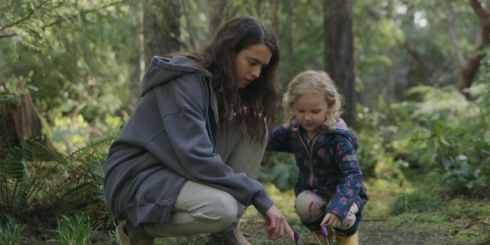 Margaret Qualley's Maid Episode "sky blue"