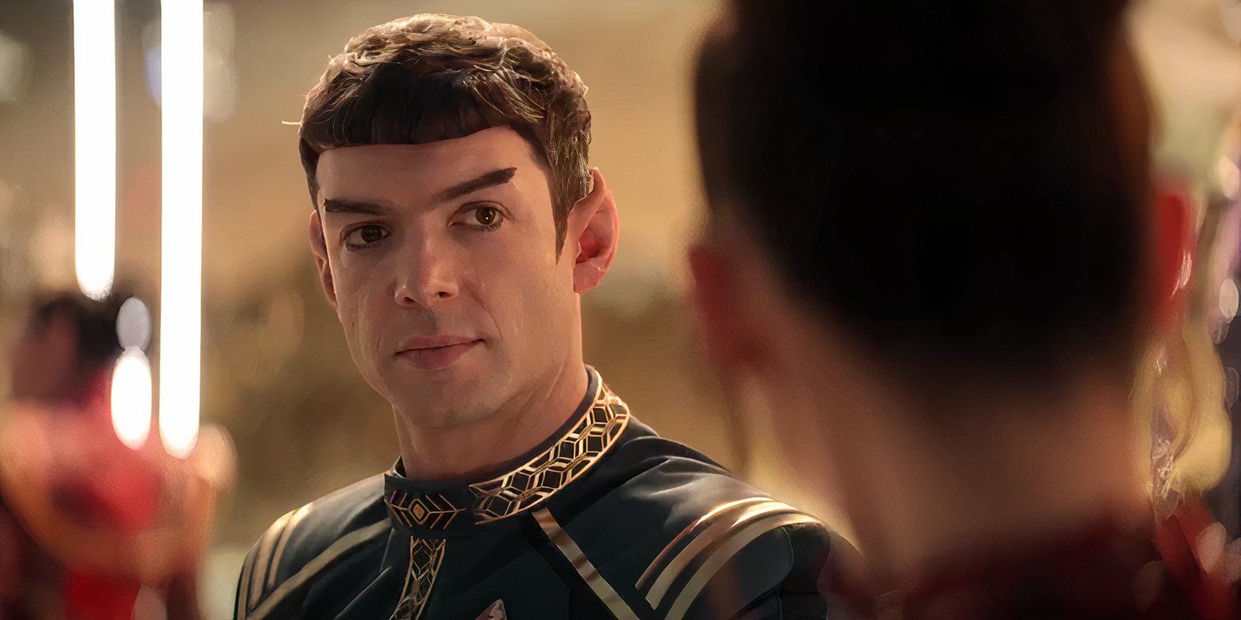 Spock facing La'an