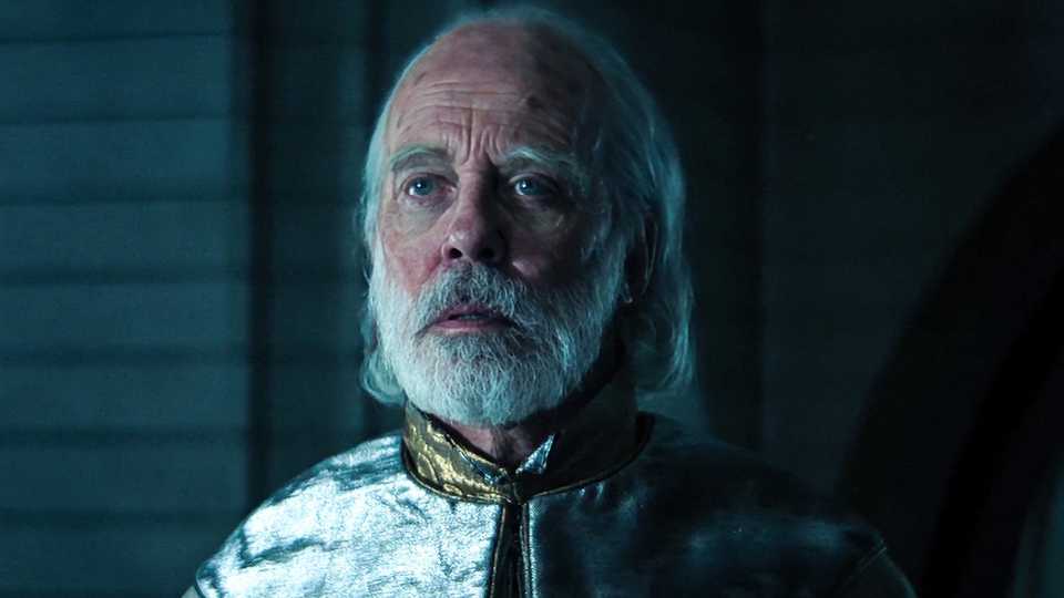 Foundation Stars Terrance Mann & Cassian Bilton Explain "Unrecognizable" Cleon Dynasty In Season 3