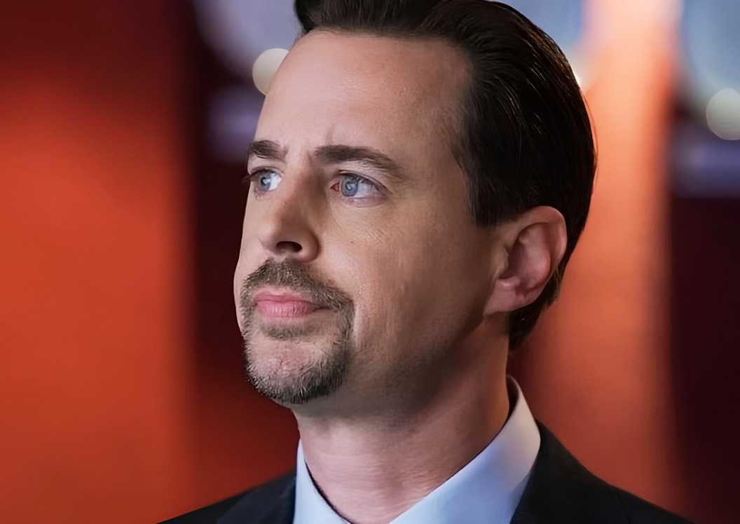 Sean Murray as Timothy McGee looking up in NCIS