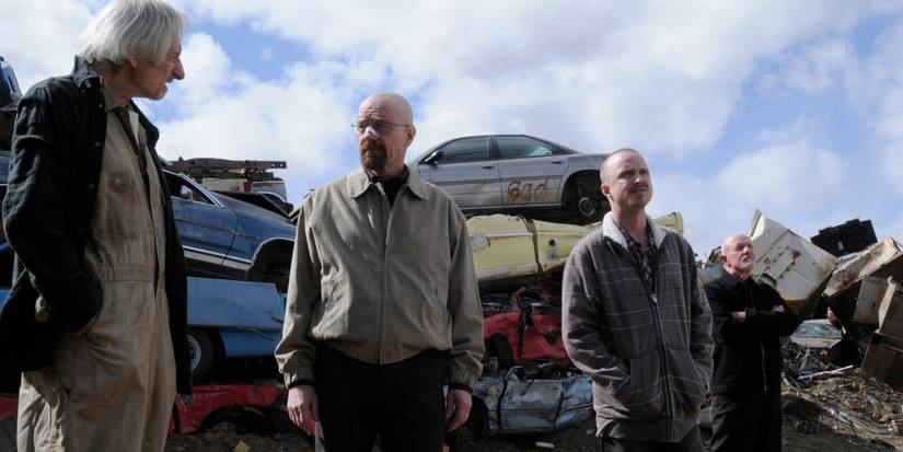 O dono do ferro-velho, Walter, Jesse e Mike