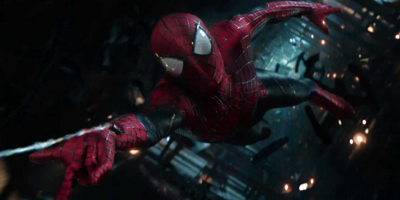Andrew Garfield como Homem-Aranha em O Espetacular Homem-Aranha 2