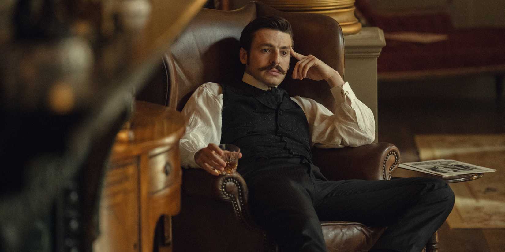 Anthony Boyle looking shocked from House of Guinness