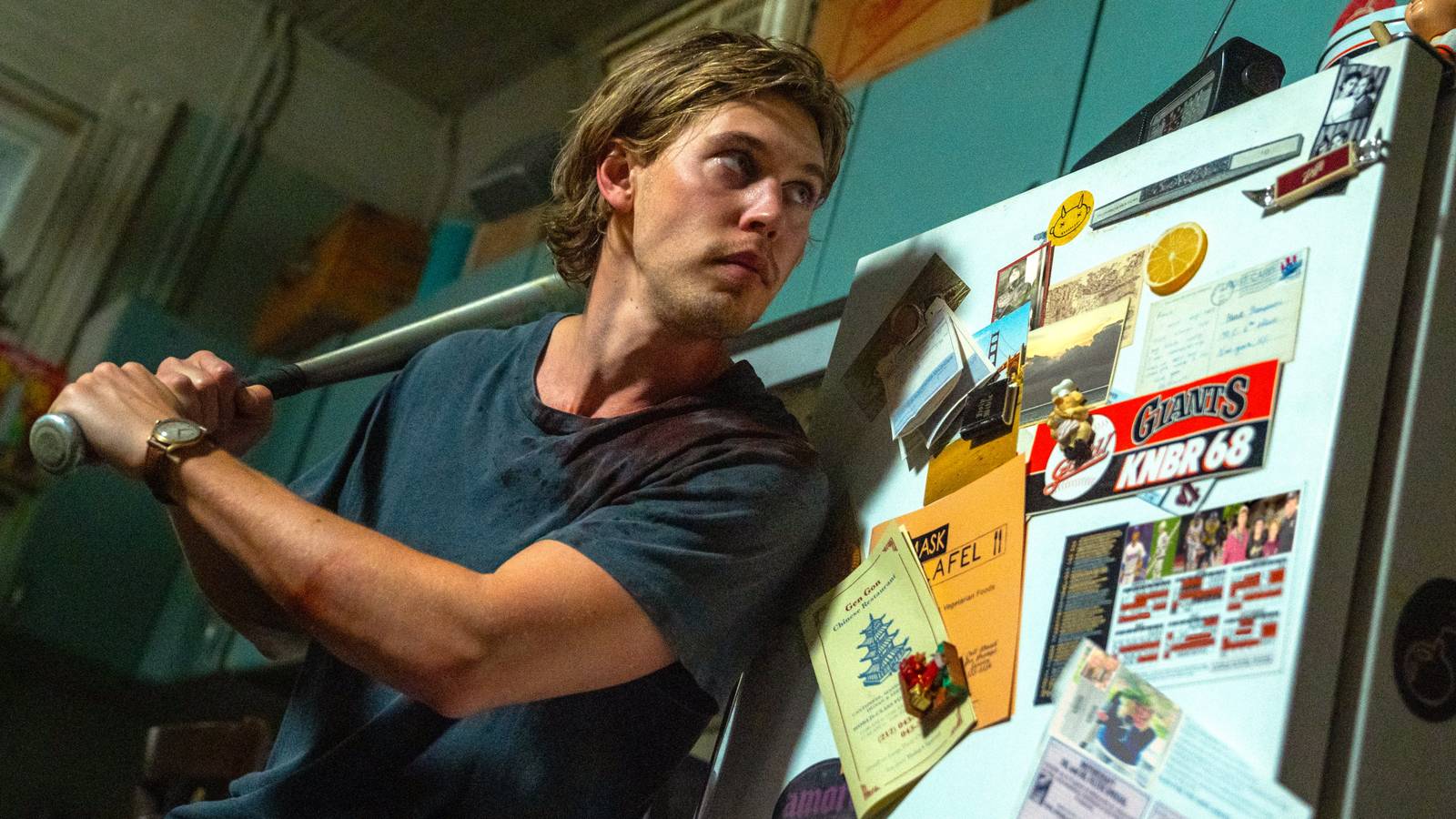 Caught Stealing Post-Credits Scene: Laura Dern Cameo & Sequel Setup ...