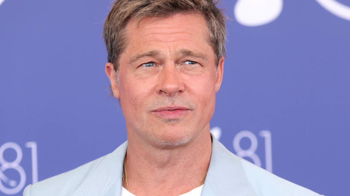 Record-Breaking Brad Pitt Movie Passes Daniel Craig's Best James Bond Movie On A Highest-Grossing Chart