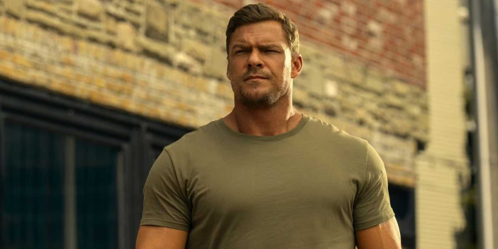 Close-up_of_Alan_Ritchson_as_Jack_Reacher_in_Reacher_season_3