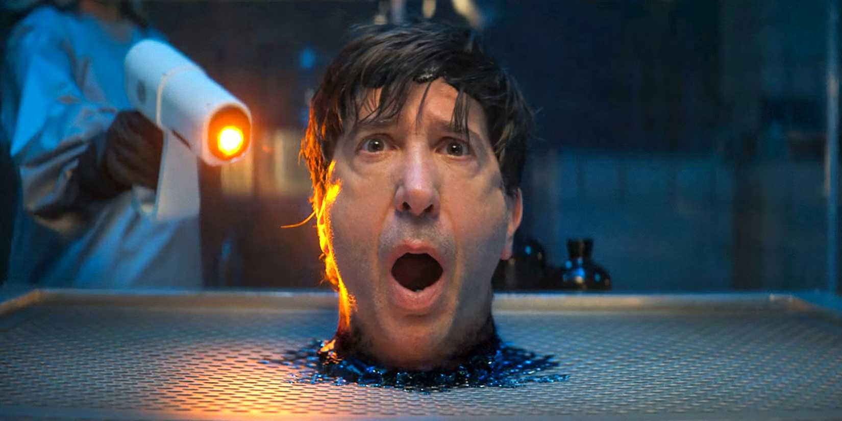 David Schwimmer's dismembered head looking surprised in Goosebumps: The Vanishing