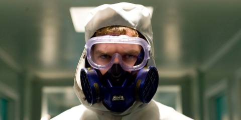 Dexter wearing protective gear in season 1 episode 10
