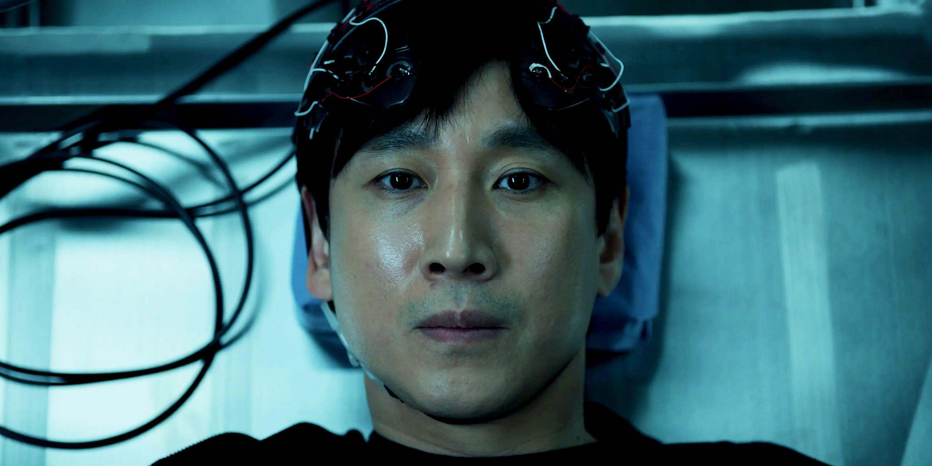Lee Sun-kyun in Dr. Brain