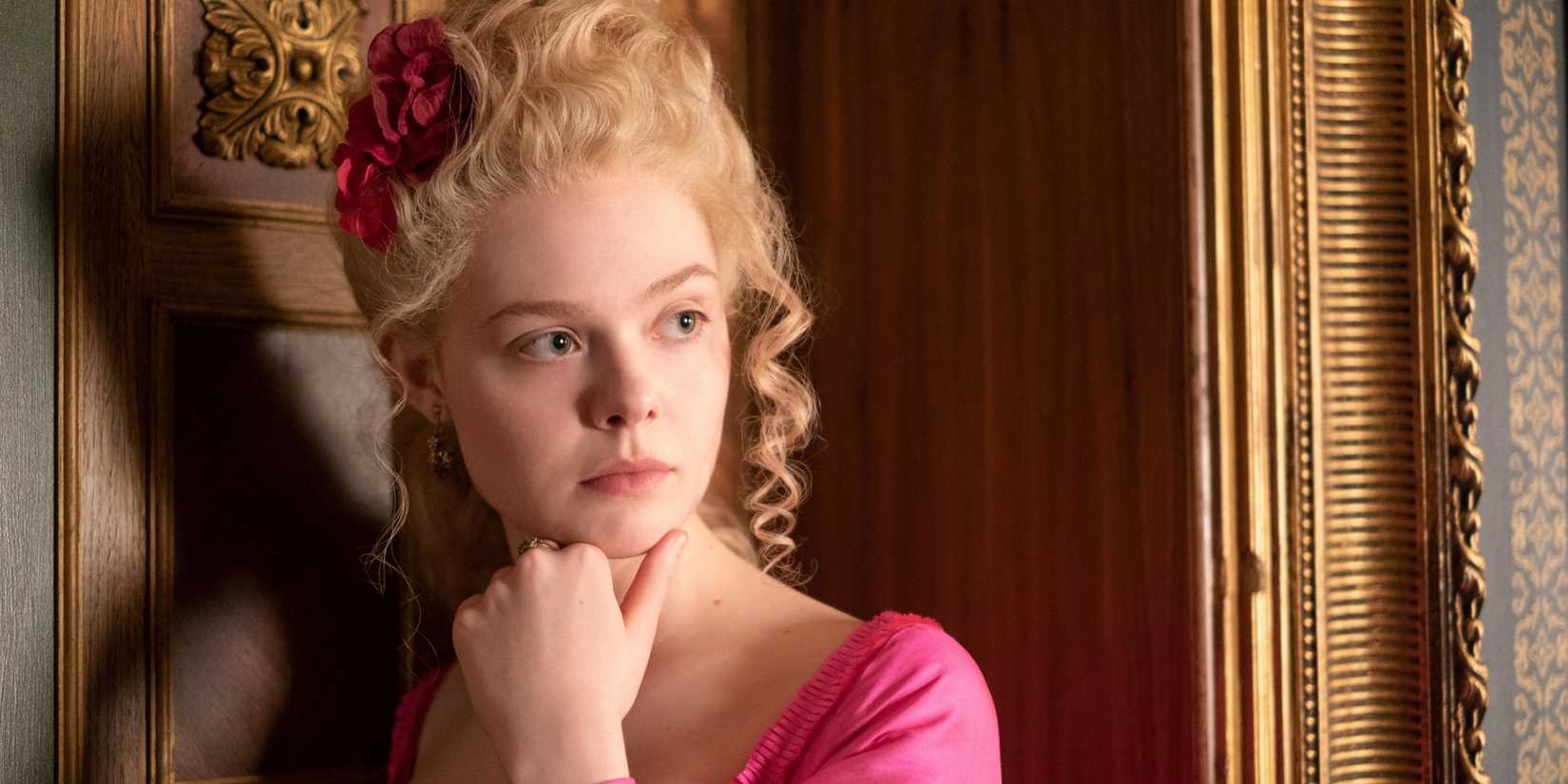 Elle Fanning como Catarina II da Rússia em The Great