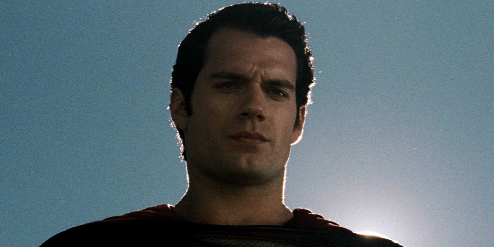 Henry Cavill's Superman looks down while flying in Man of Steel-1