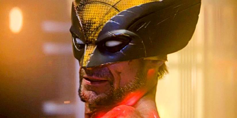 Hugh Jackman como Logan usando sua máscara fiel aos quadrinhos na batalha final de Deadpool & Wolverine