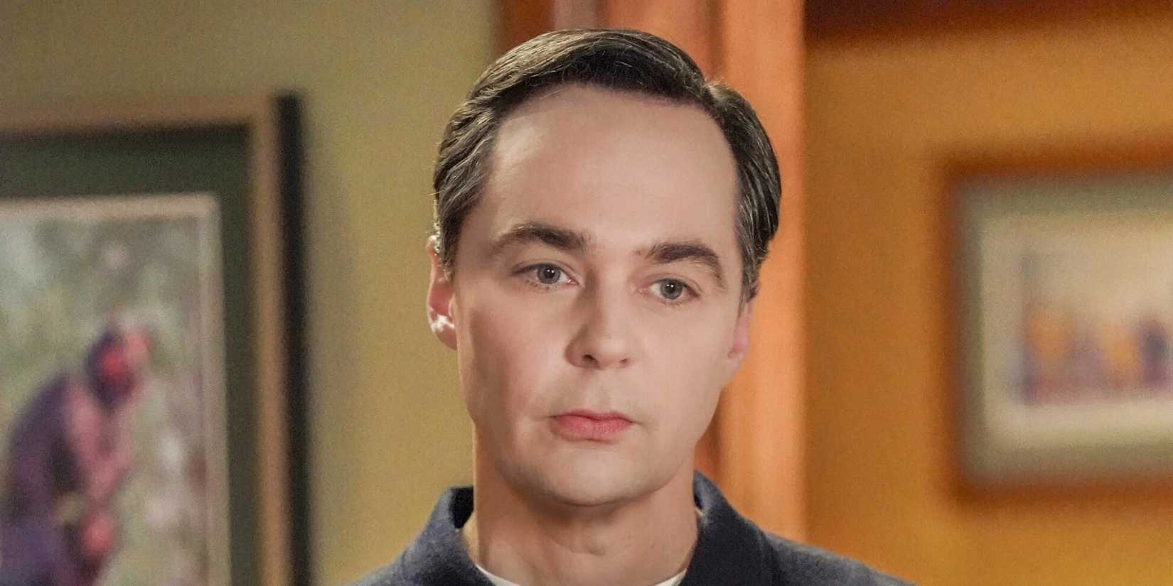 Jim Parsons's Sheldon looks concerned in Young Sheldon finale (Image courtesy of Everett Collection)
