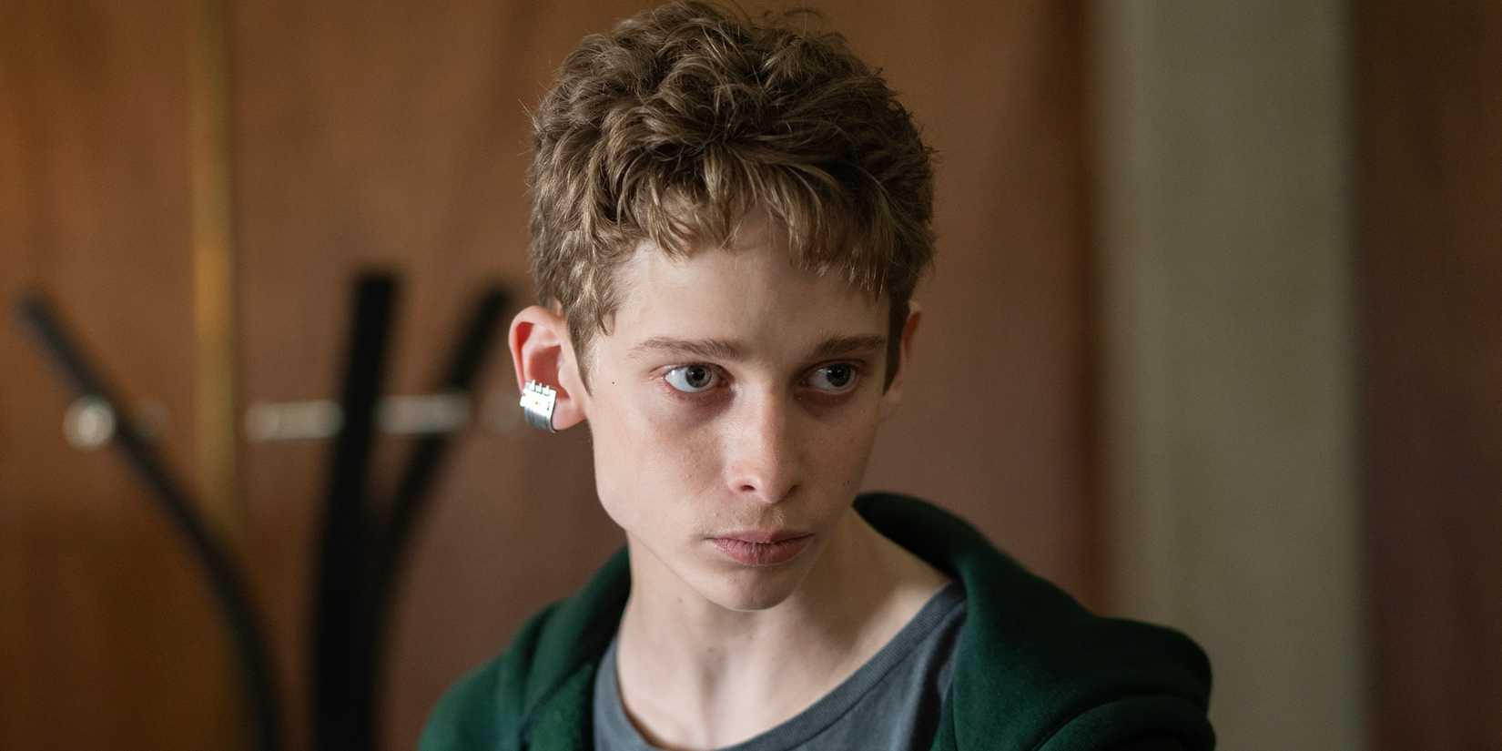 Joe Freeman como Luke Ellis na série The Institute de Stephen King