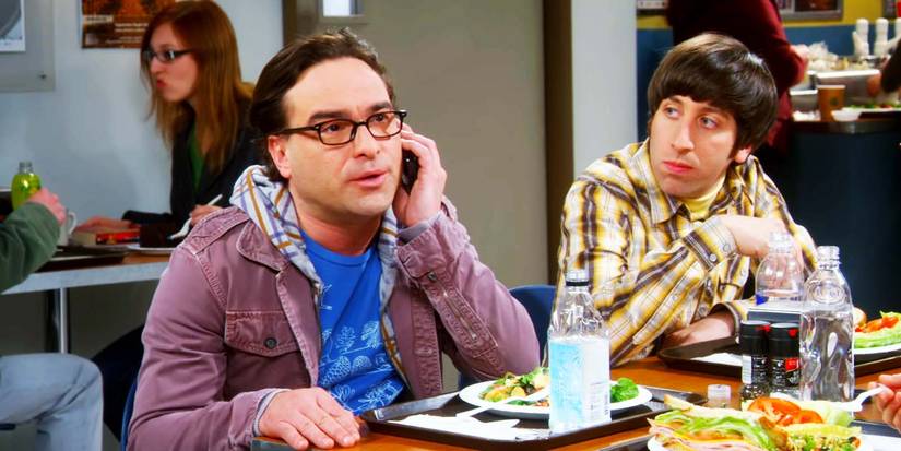 Johnny Galecki as Leonardlooking sorry and Simon Helberg as Howard in The Big Bang Theory season 7, episode 13