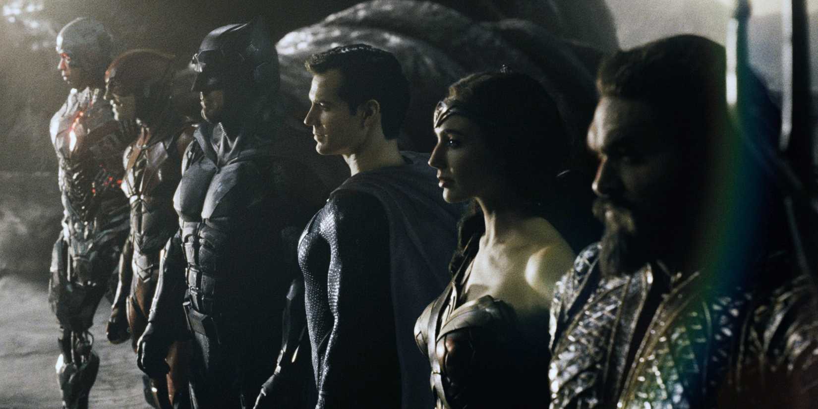 The DCEU's Justice League lining up in Zack Snyder's Justice League (2021)