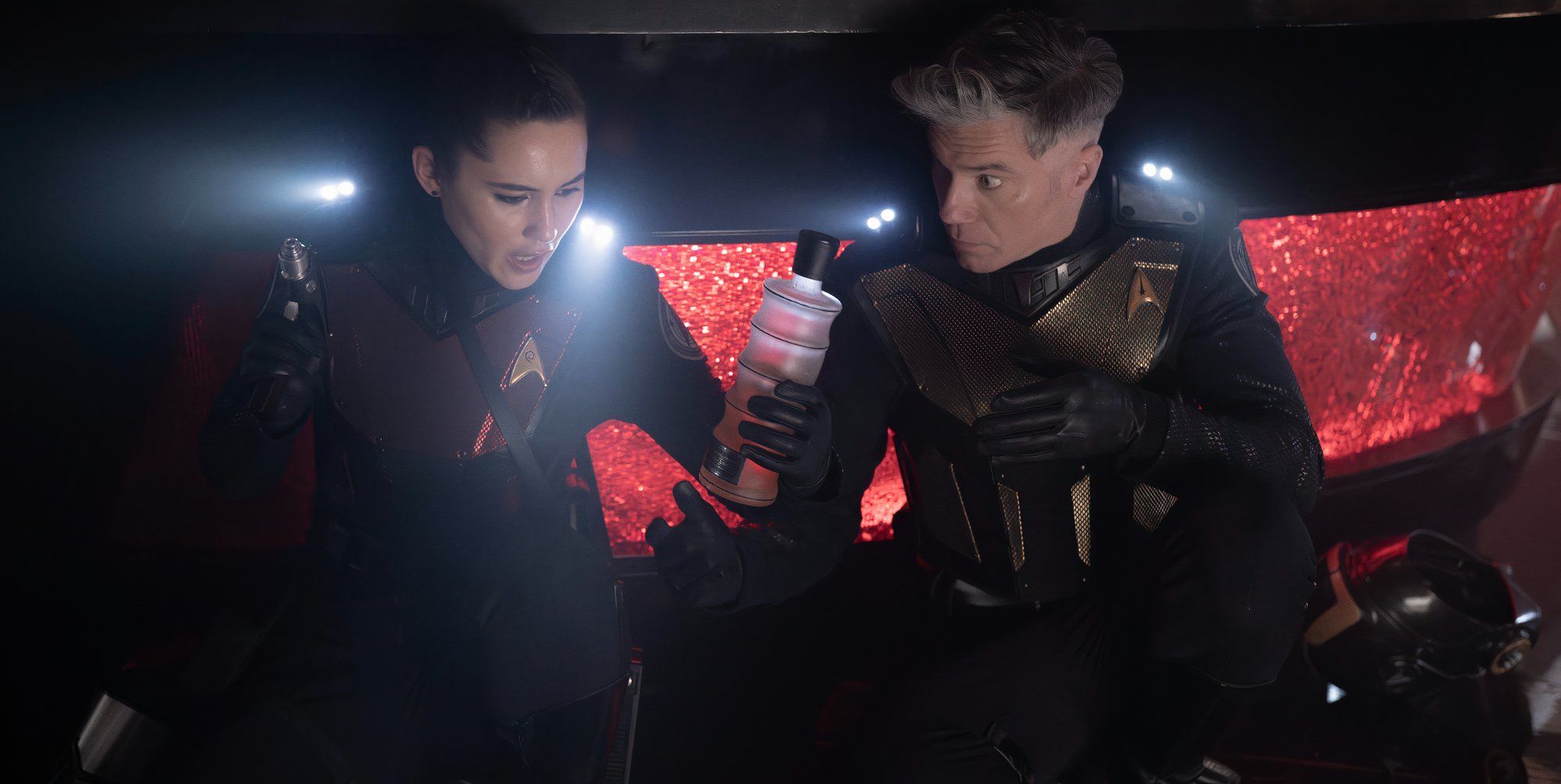 La'an and Pike in Strange New Worlds