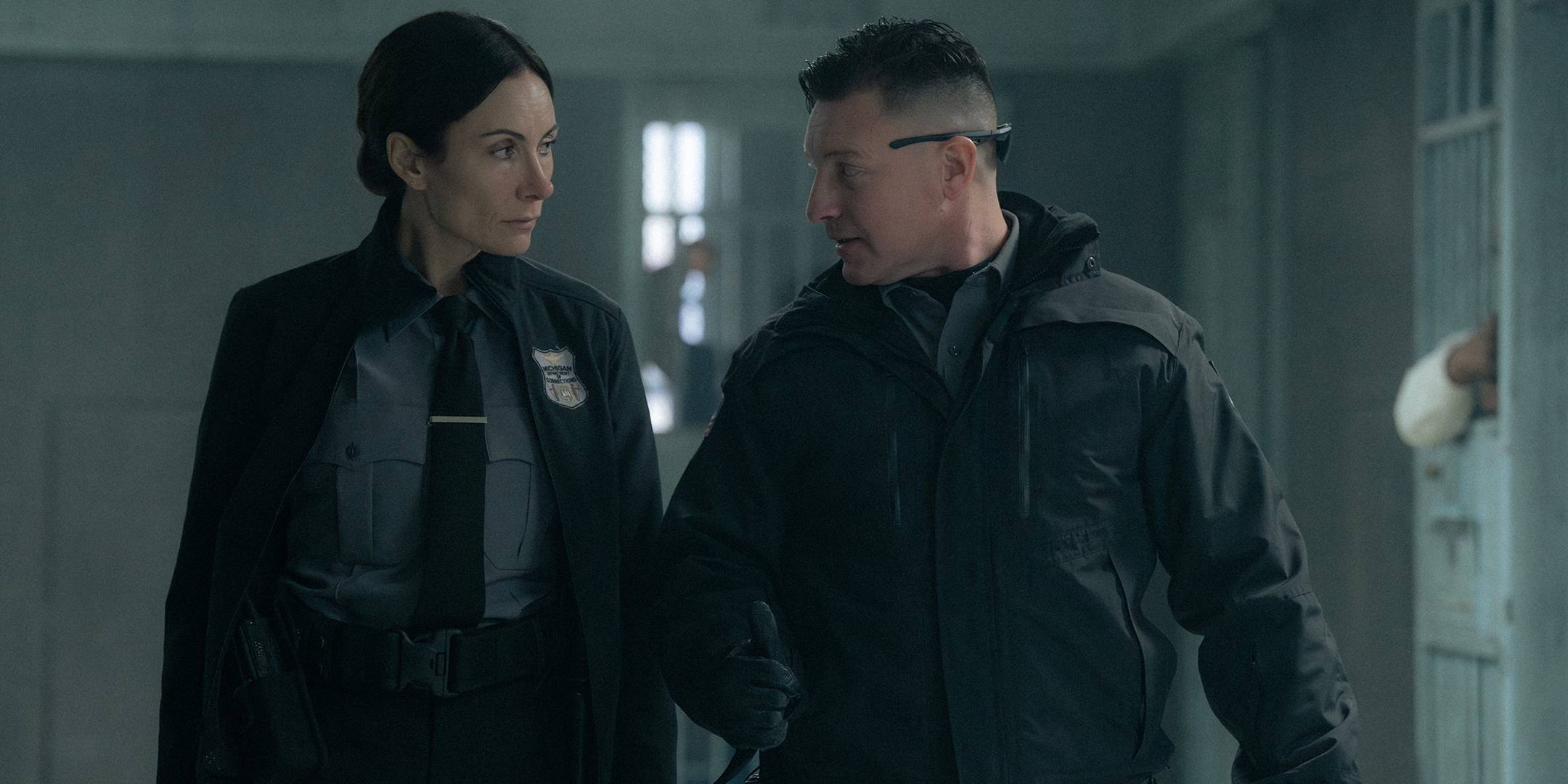 Lane Garrison's Carney talking with Laura Benanti's Cindy in Mayor of Kingstown season 4