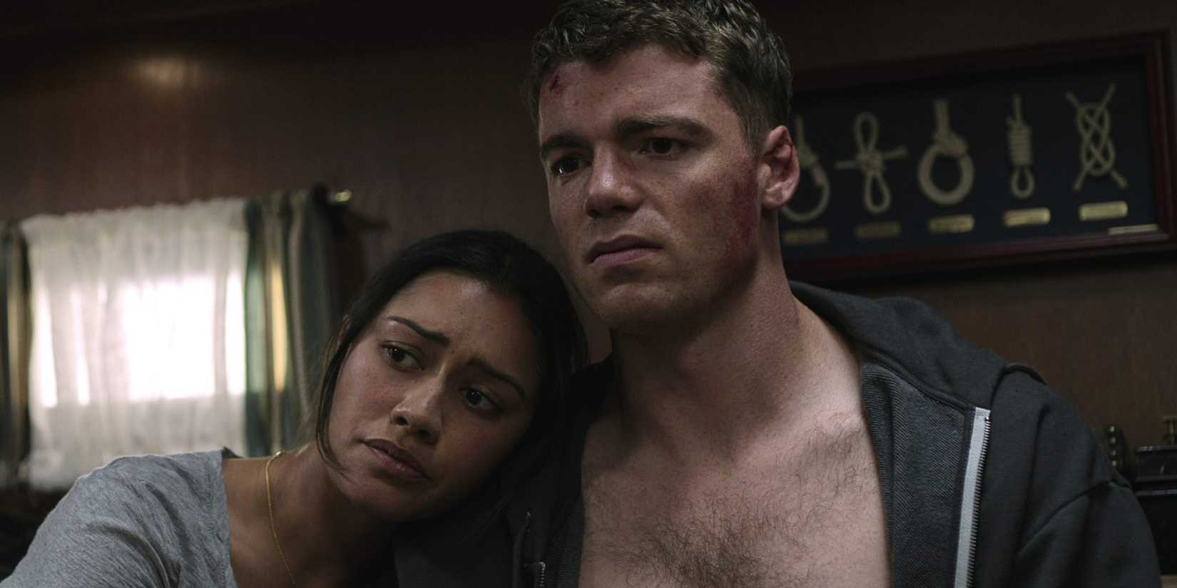 Luciane Buchanan e Gabriel Basso em The Night Agent