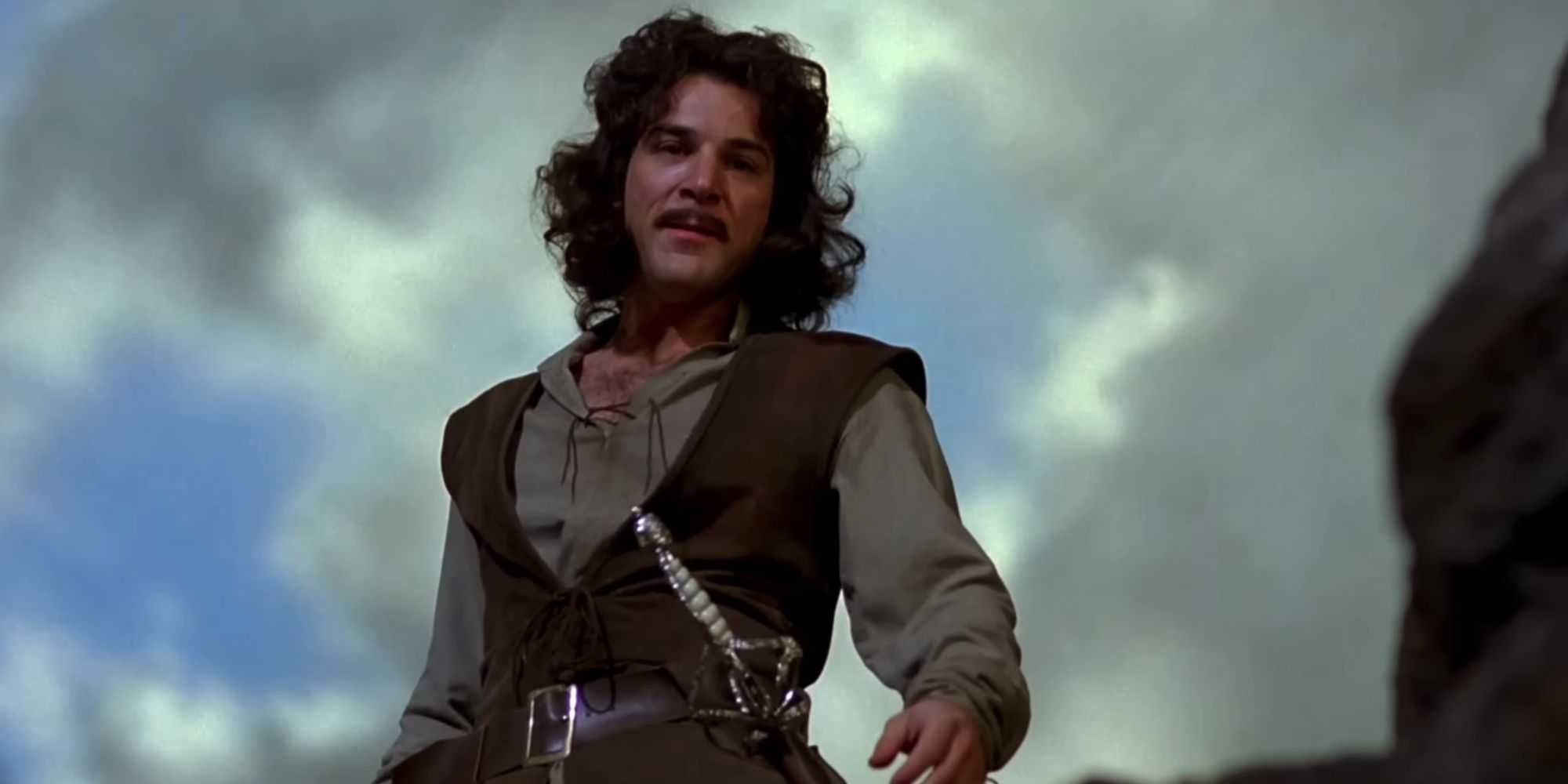 mandy-patinkin-as-inigo-montoya-on-the-mountain-in-the-princess-bride 12 Greatest Cozy Fantasy Movies Of All Time, Ranked