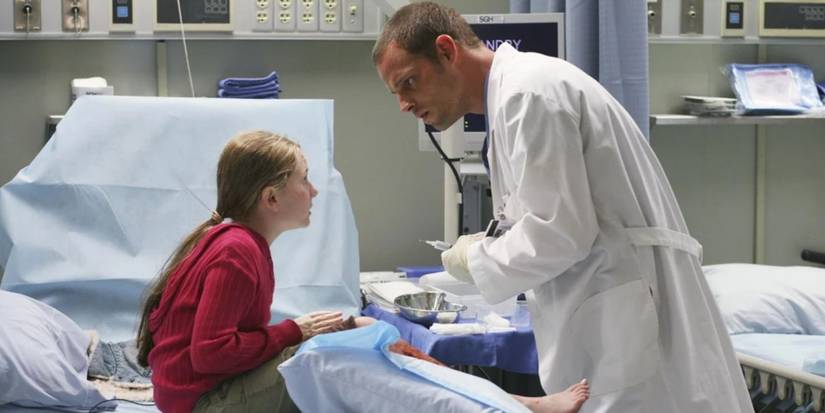 Megan Clover in Grey's anatomy getting diagnosed in hospital bed