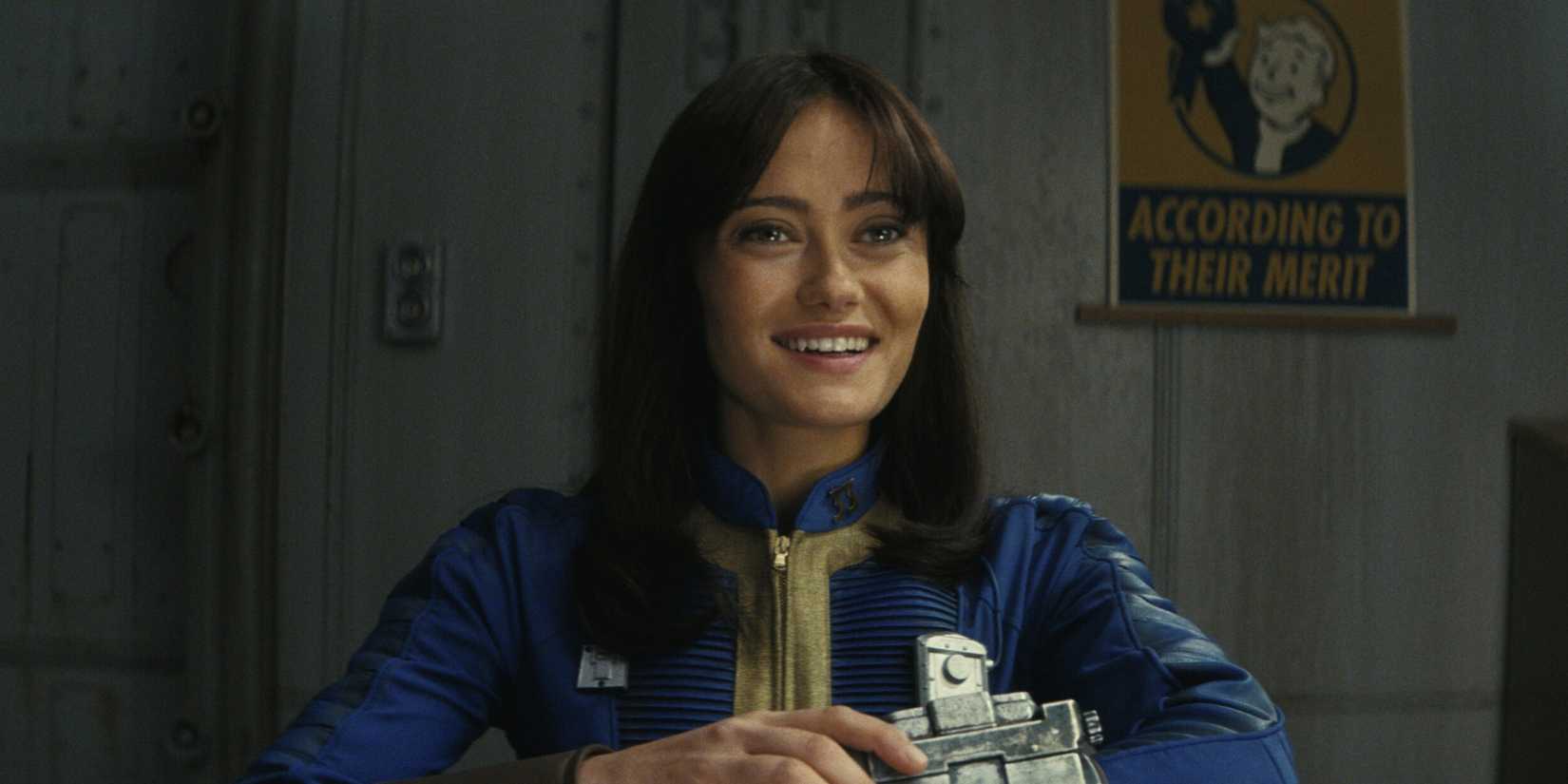 Lucy (Ella Purnell) sorrindo em Fallout