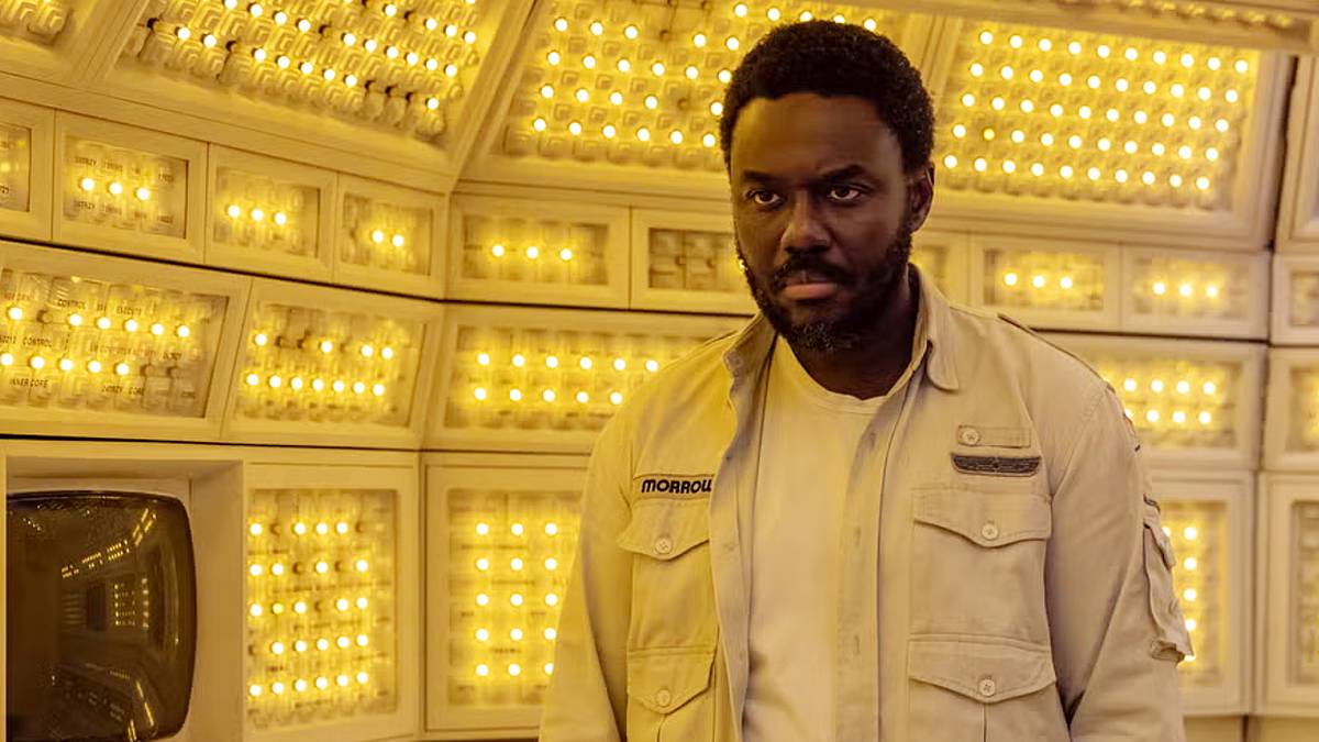 Alien: Earth Officially Brings Back The Franchise's Blue Mist Mystery