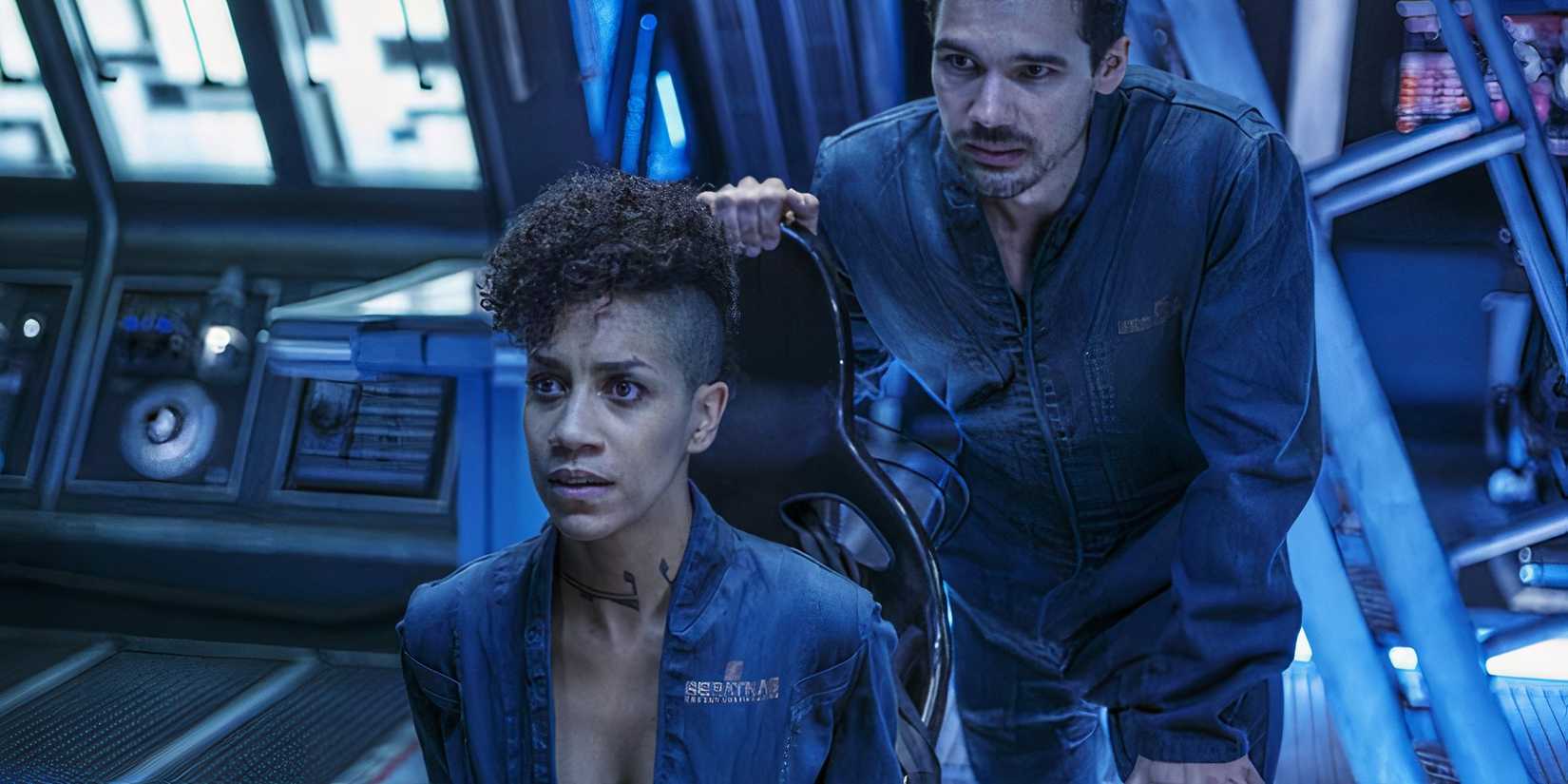Nagata and Holden in The Expanse episode Home