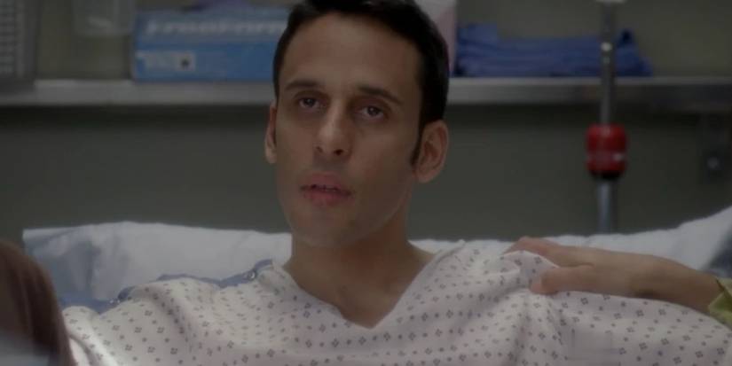 Raul Aranda in Grey's Anatomy in hospital bed