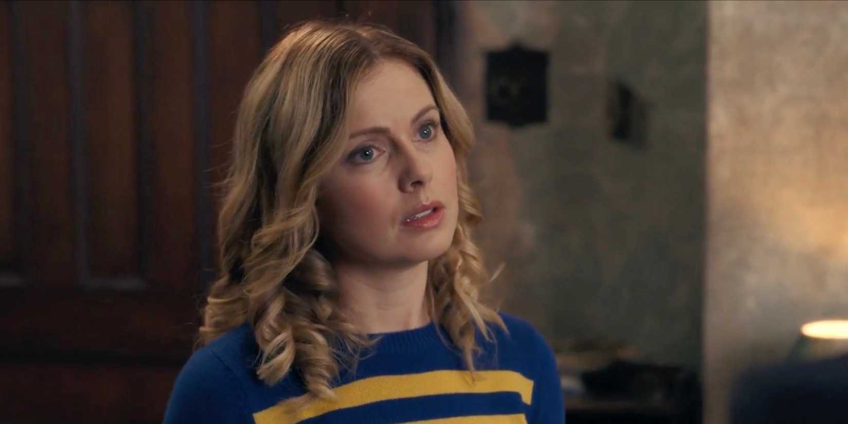Sam Rose McIver terlihat frustrasi di Ghosts Season 1