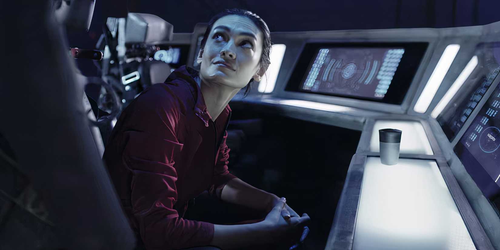 Sandrine Holt in The Expanse episode Leviathan Wakes
